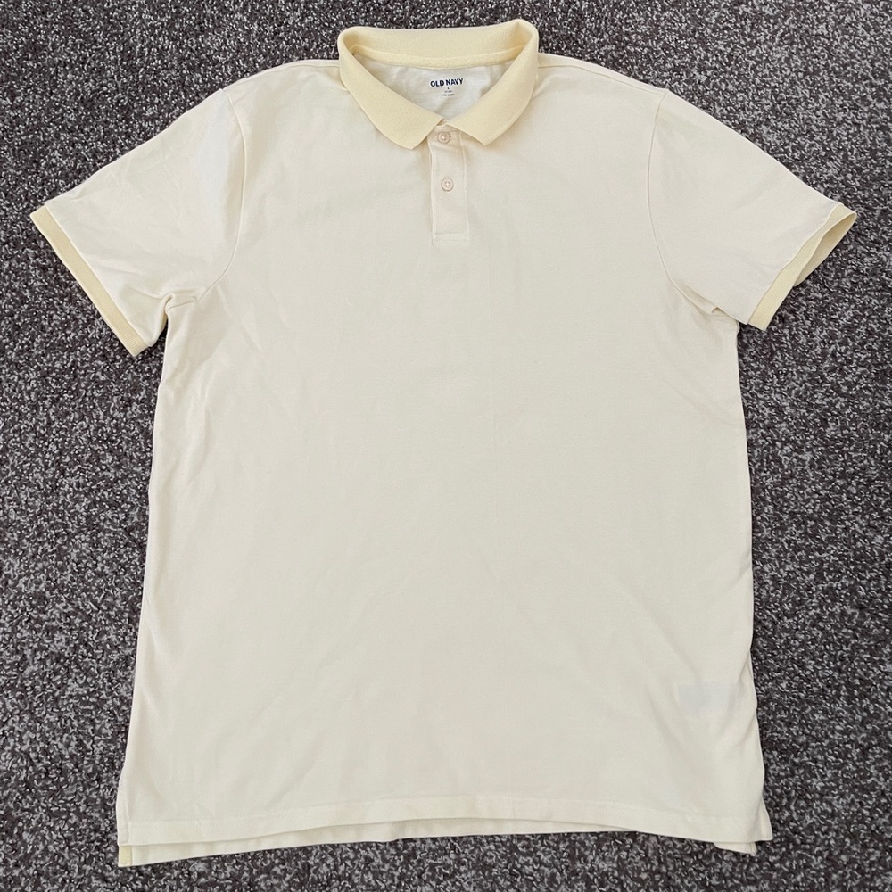 OLD NAVY MEN’S LIGHT YELLOW STRIPED POLO IN SIZE LARGE